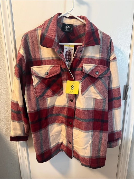 HFX Jackets & Blazers - Women's Plaid Shacket Jacket in Red & Cream - Small